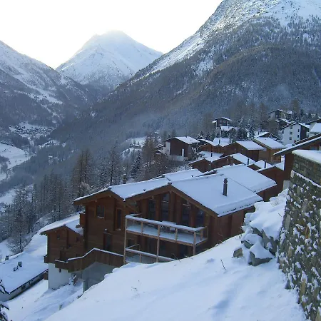 Stirling Luxury & Chalet *