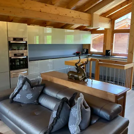 Stirling Luxury & Alpesi faház *