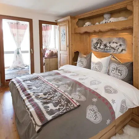 Stirling Luxury & Alpesi faház