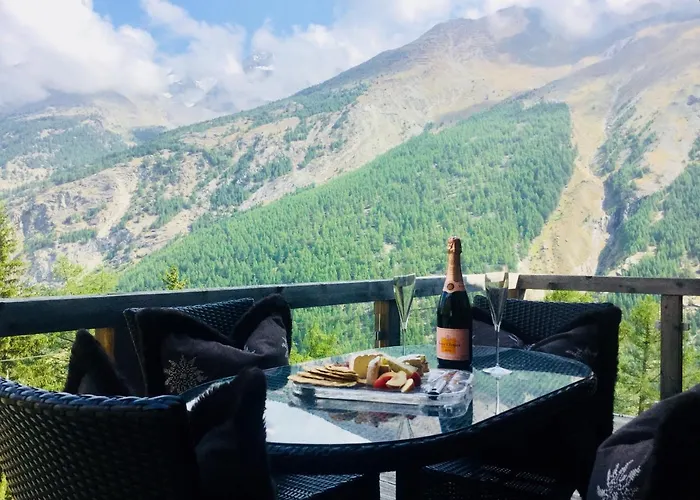 Dağ evi Stirling Luxury &